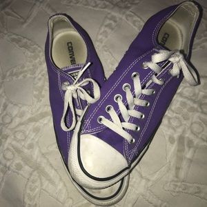 Spunky purple converse
